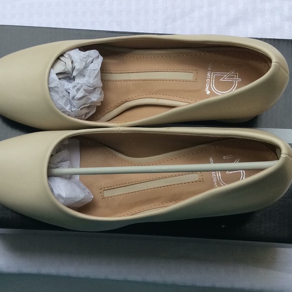New Direction Vanilla Morgan Heels NWOT - Picture 5 of 8